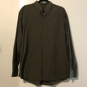 Men’s Van Heusen Button Down